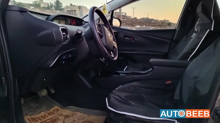 Toyota Prius 2020