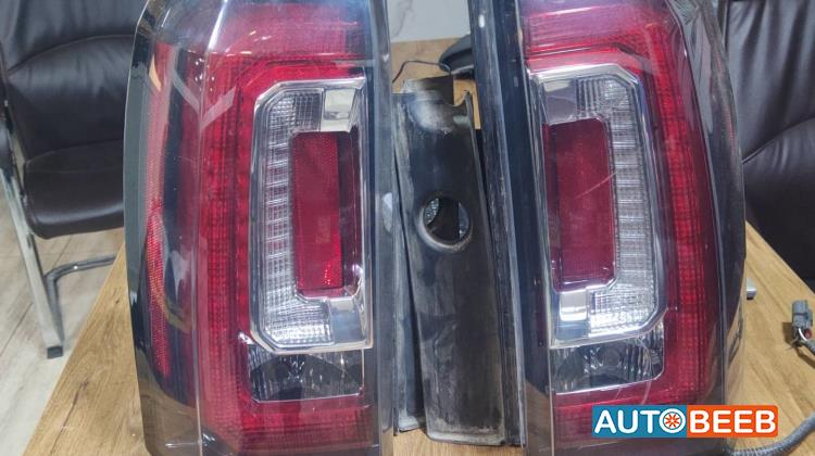 ضوء خلفي يمين شمال جي ام سي يوكن 2018 2019