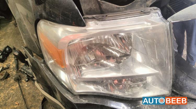 ضوء امامي يمين فورد اكسبيديشن 2006 2007 2008