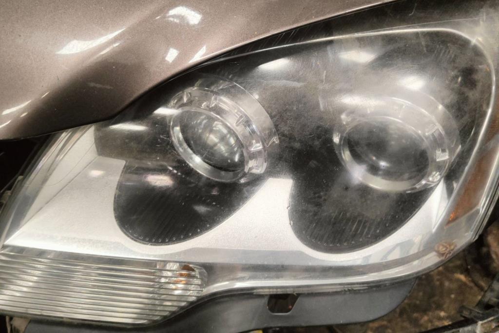 ضوء امامي شمال جي ام سي اكاديا 2007 2008 2009 2010