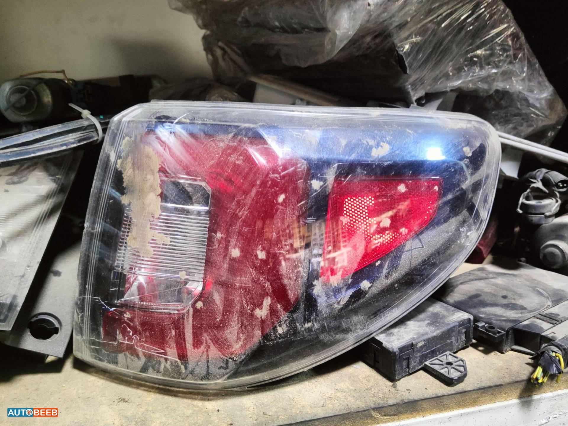 ضوء خلفي يمين شمال جي ام سي اكاديا 2014 2015