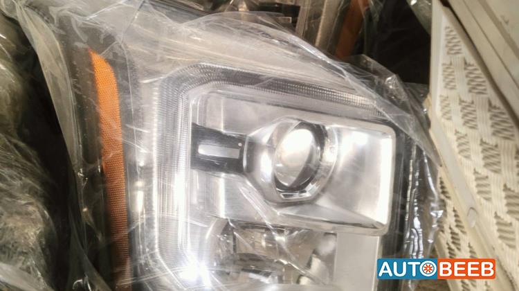 ضوء امامي يمين شمال جي ام سي يوكن دينالي 2015 2016 2017 2018 2019 2020