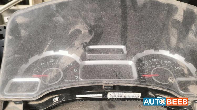 تابلوه ساعات فورد اكسبيديشن 2010