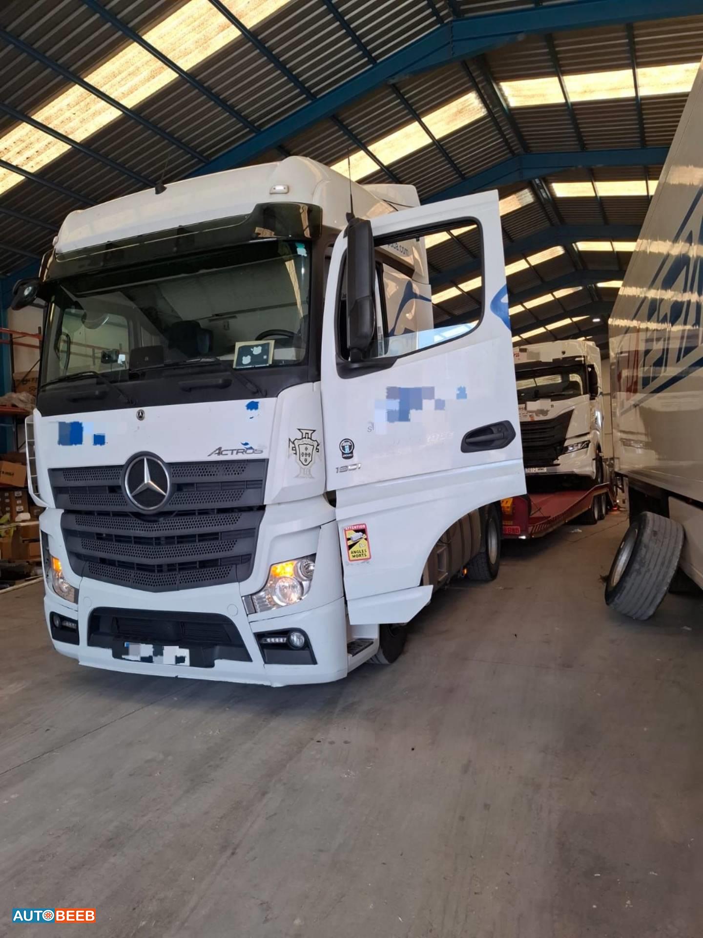 Tractor Unit Mercedes Benz 2020