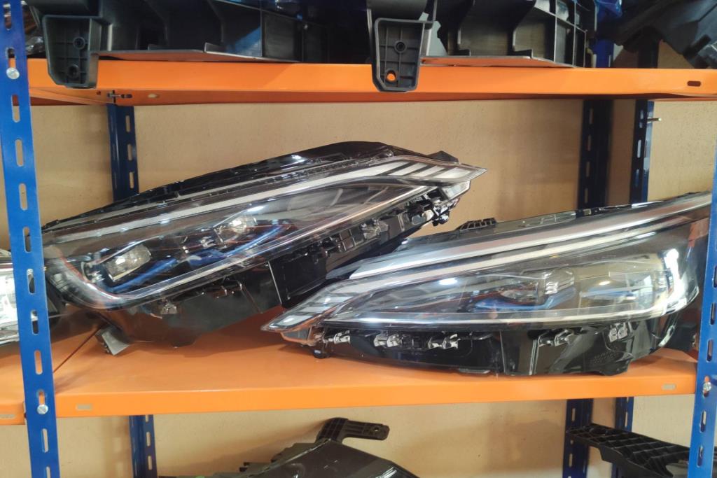 ضوء امامي يمين شمال بي واي دي اتو3 2021 2022 2023 2024