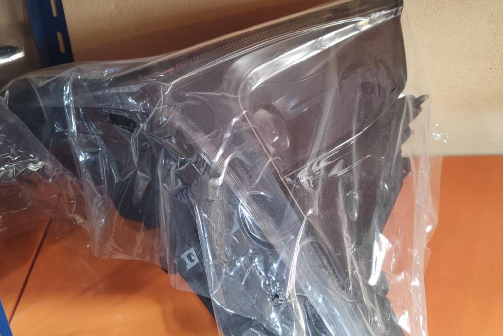 ضوء امامي يمين شمال نيتا U 2021 2022 2023 2024 2025