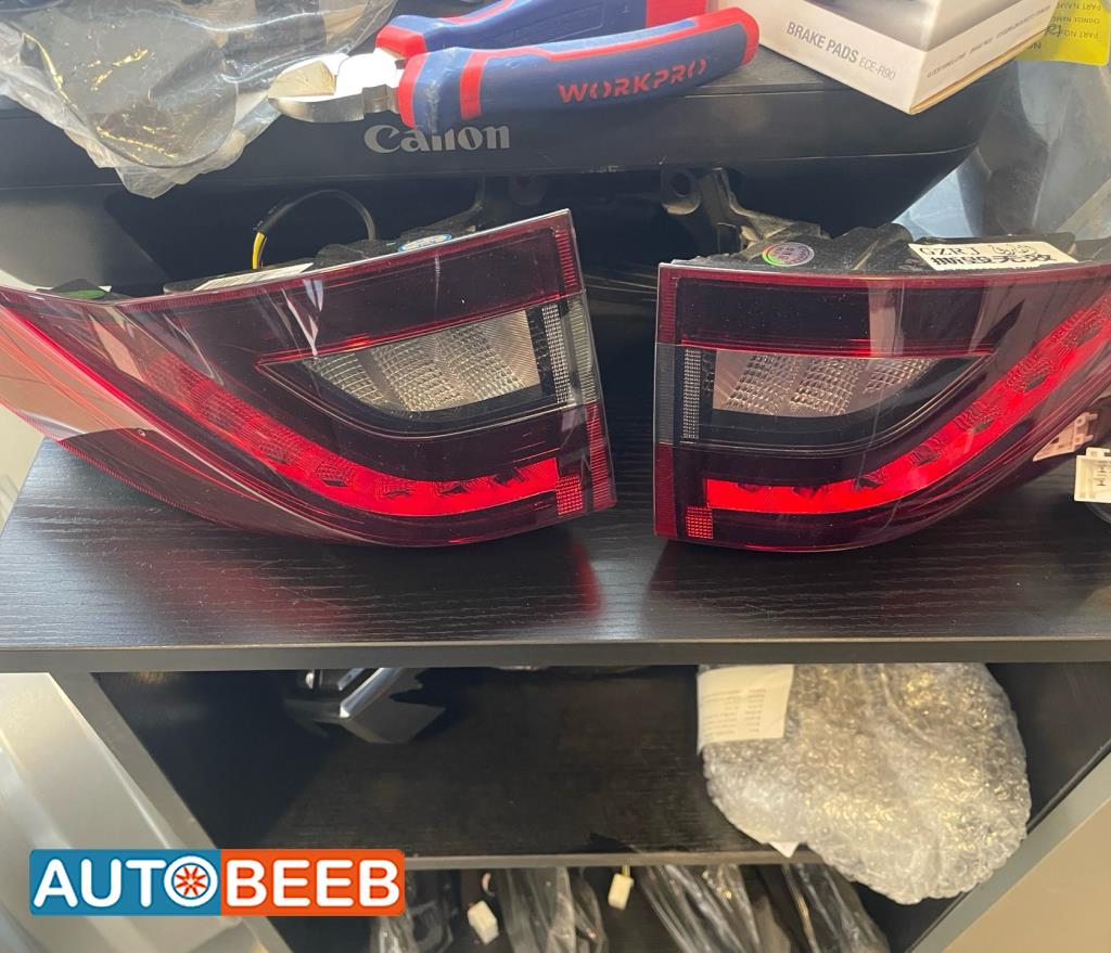 ضوء خلفي يمين شمال جيلي اوكافنجو 2022 2023 2024