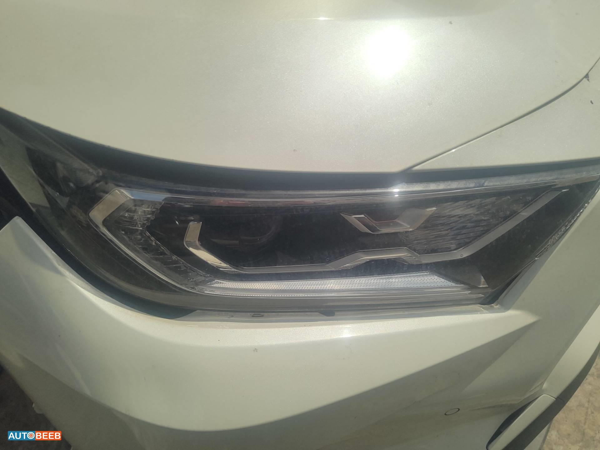 Lights Front light Toyota RAV4