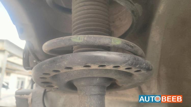  Shock Absorber Nissan Maxima