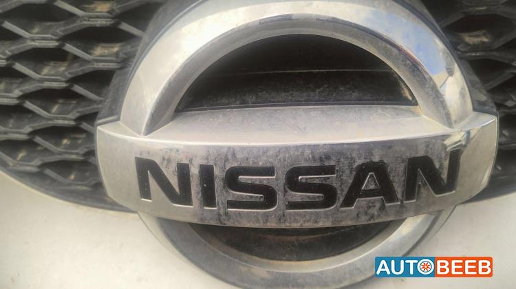 Body  Emblems Nissan Maxima