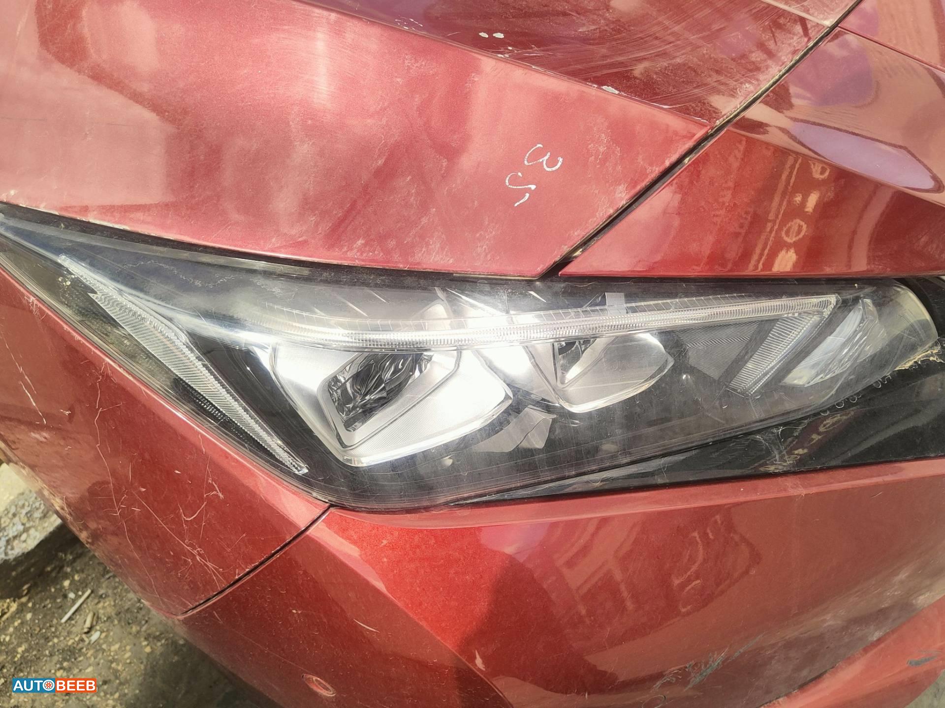 ضوء امامي يمين نيسان ليف 2020 2021 2022