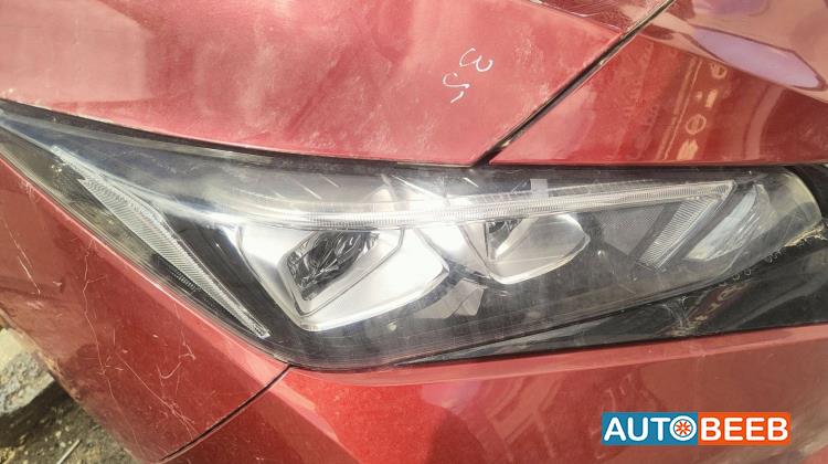 ضوء امامي يمين نيسان ليف 2020 2021 2022