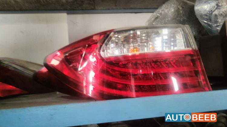 ضوء خلفي يمين شمال لكزس es300 2013 2014