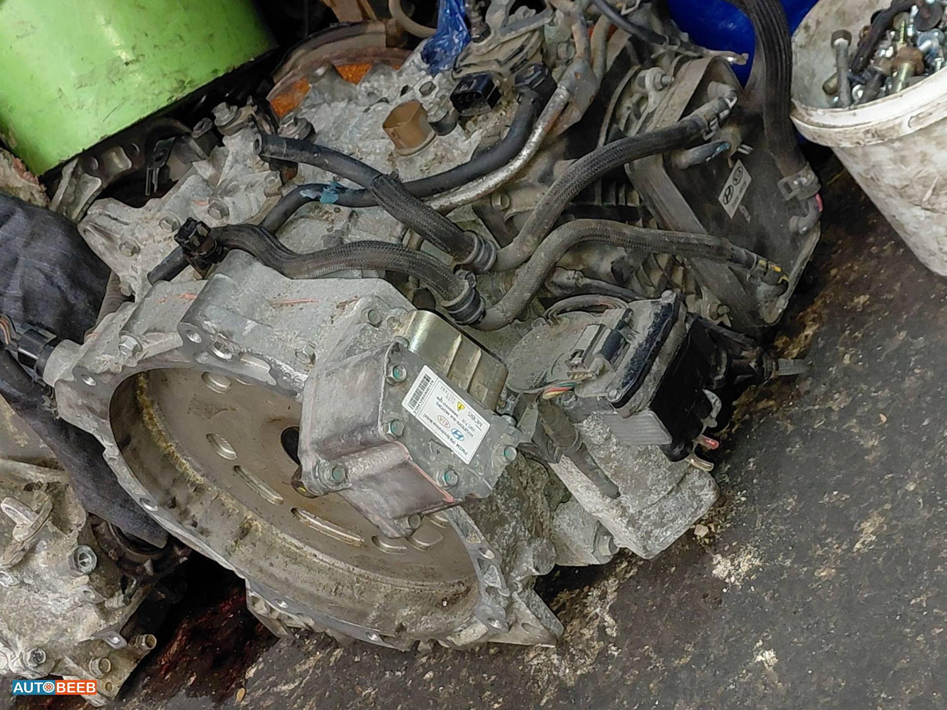 جير سوناتا هايبرد وكيا اويتما هايبرد 2015