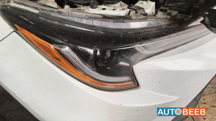 ضوء امامي يمين تويوتا كورولا 2020 2021 2022