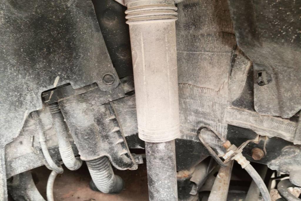 صنوبرص خلفي تويوتا فنزا 2022 2023