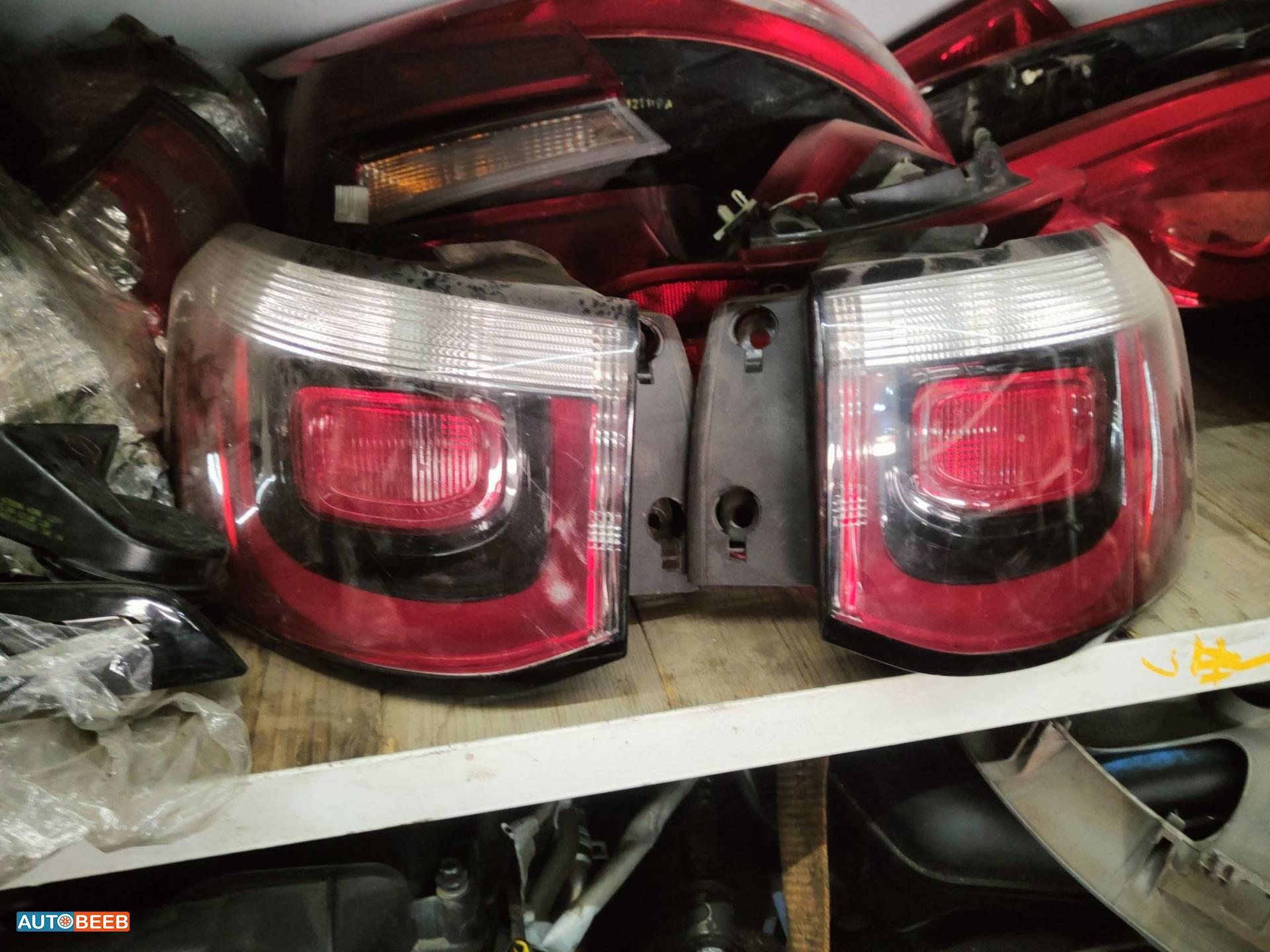 ضوء خلفي يمين شمال جي ام سي اكاديا 2015 2016