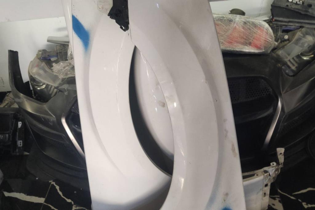 جناح أمامي يمين شمال جيب جراند شيروكي 2014 2015