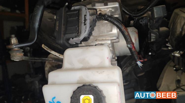 Abs تويوتا كامري 2025