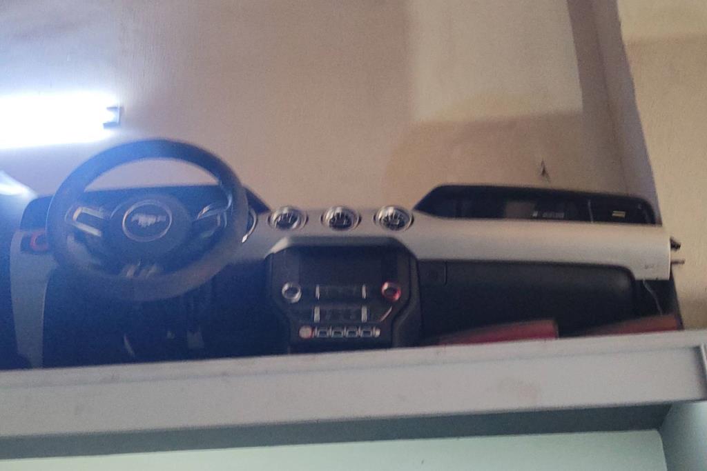Cabin  Dashboard Ford Mustang