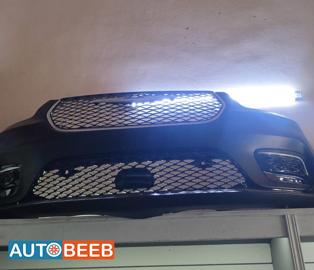 طمبون امامي كرايسلر 300 سي 2023 2024