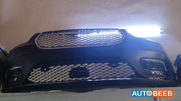 طمبون امامي كرايسلر 300 سي 2023 2024