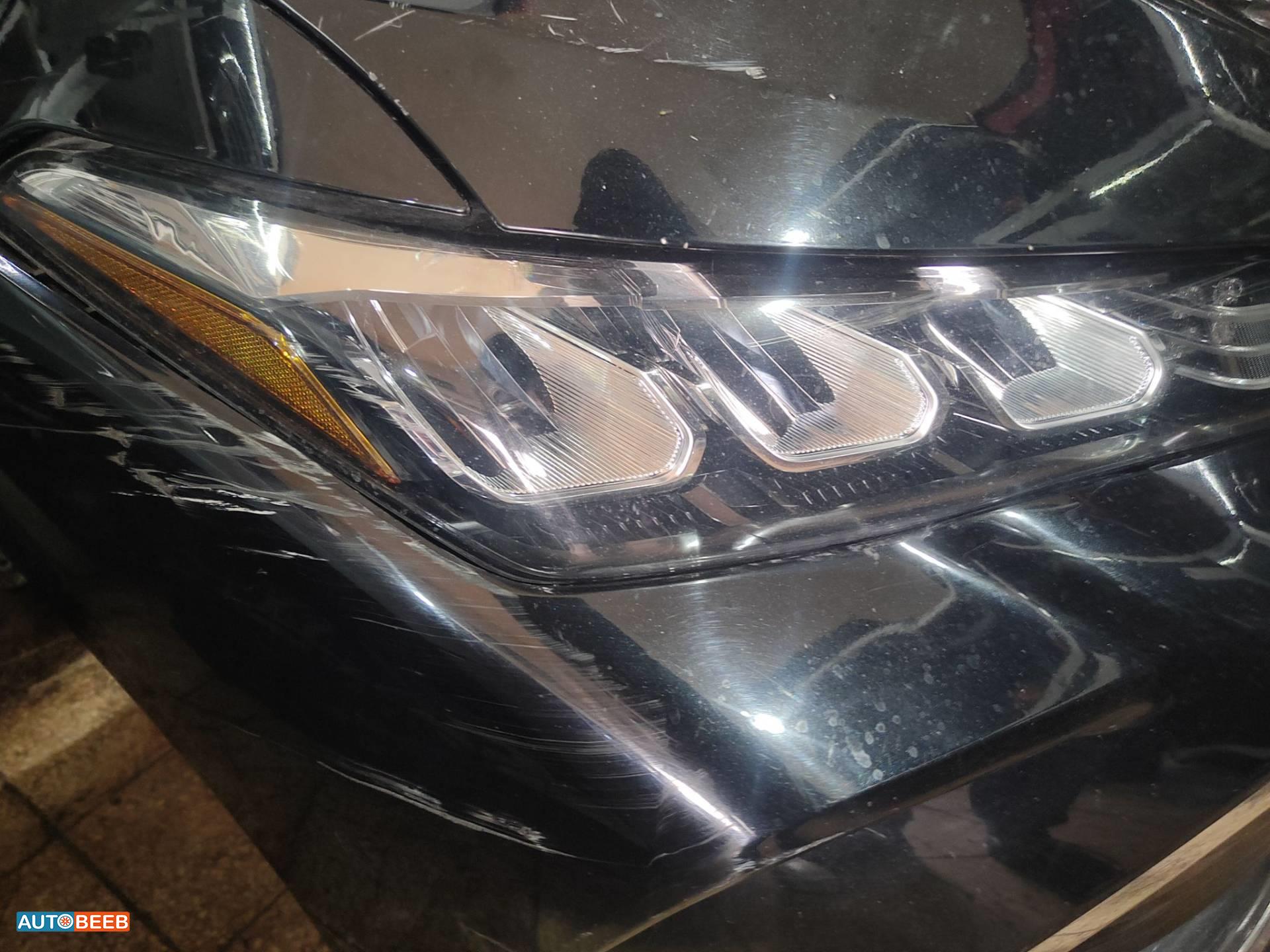 ضوء امامي يمين تويوتا افالون 2020 2021 2022 2023