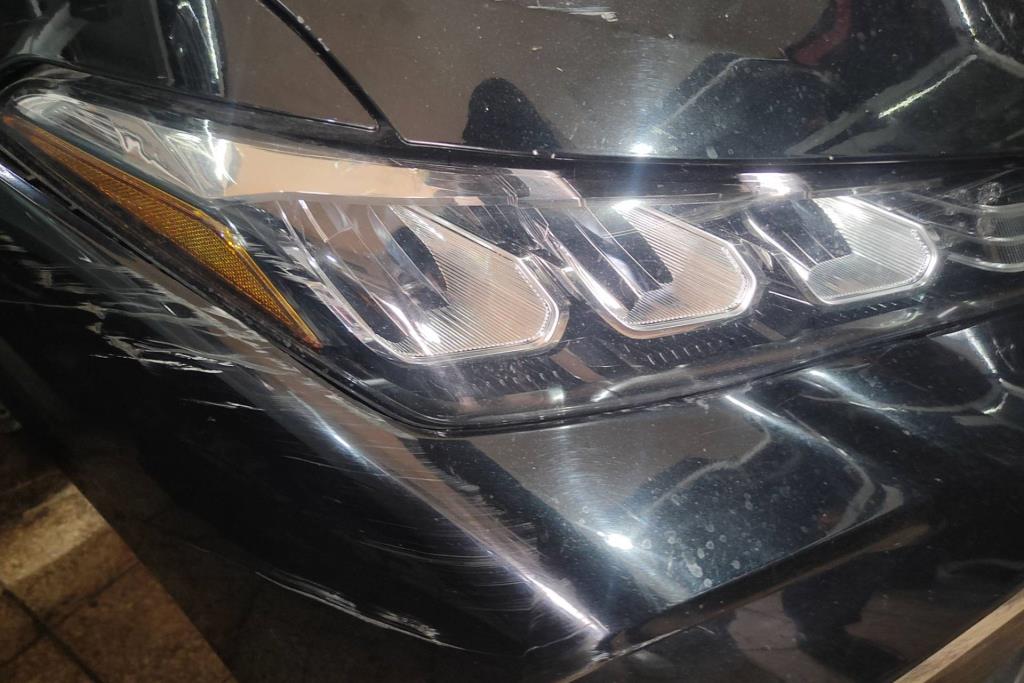 ضوء امامي يمين تويوتا افالون 2020 2021 2022 2023