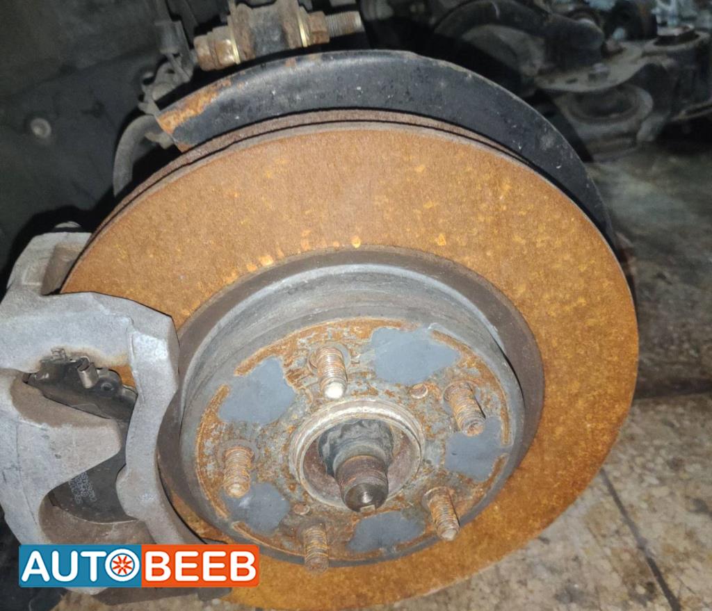 هب عجل امامي تويوتا افالون 2020 2021 2022 2023