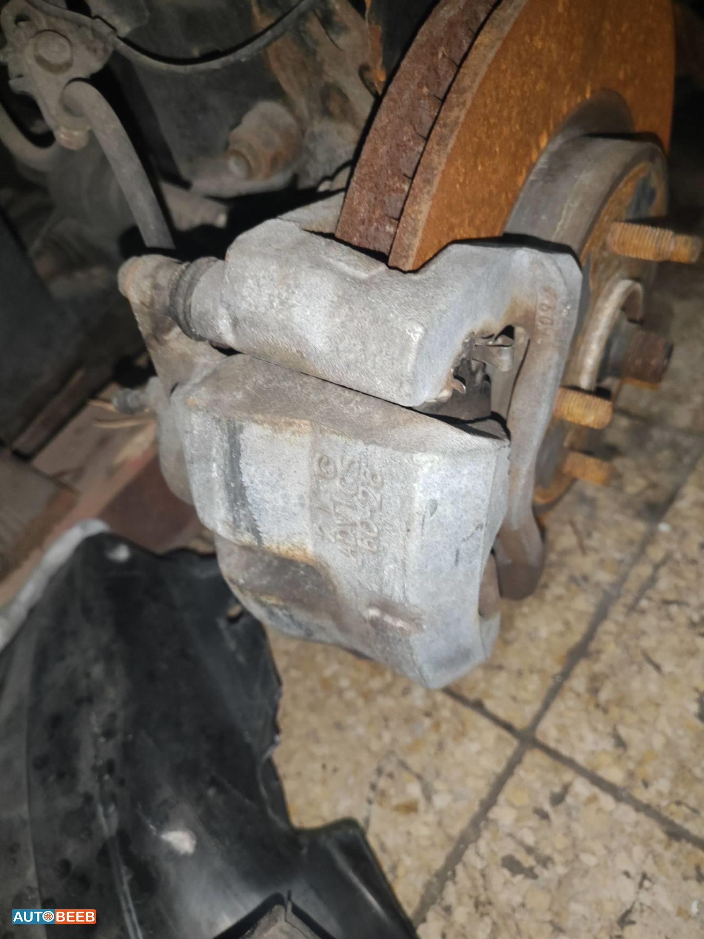 مخ بريك تويوتا افالون 2020 2021 2022 2023