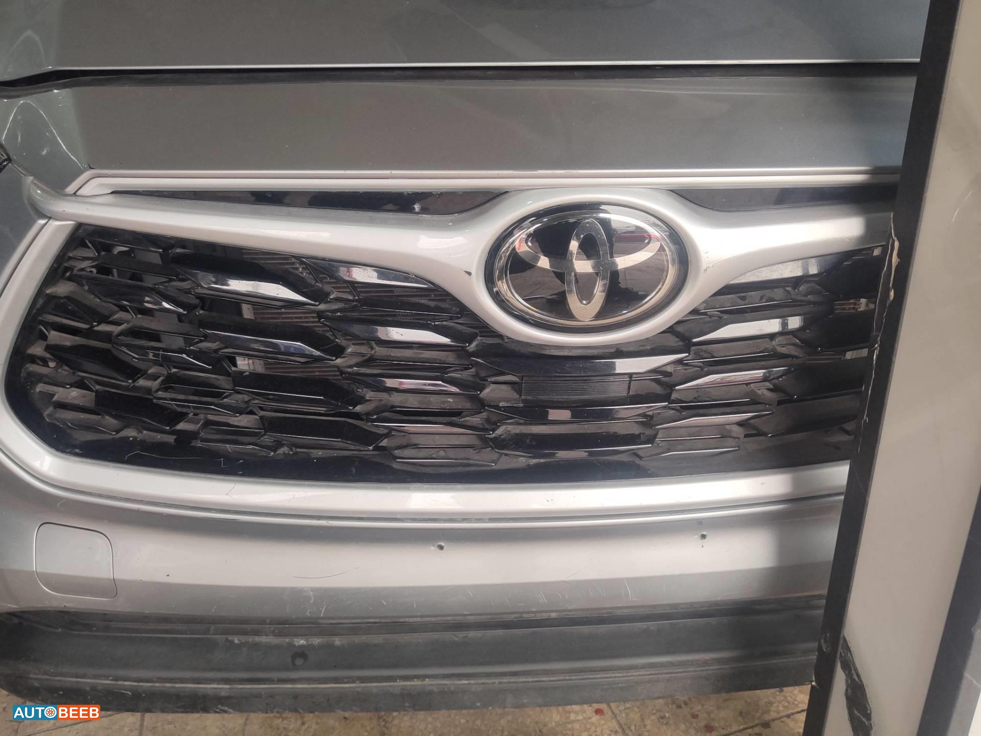 Body  Grilles Toyota Highlander