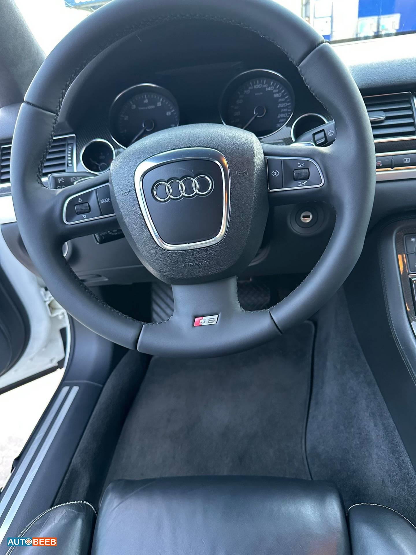 Audi S8 2008