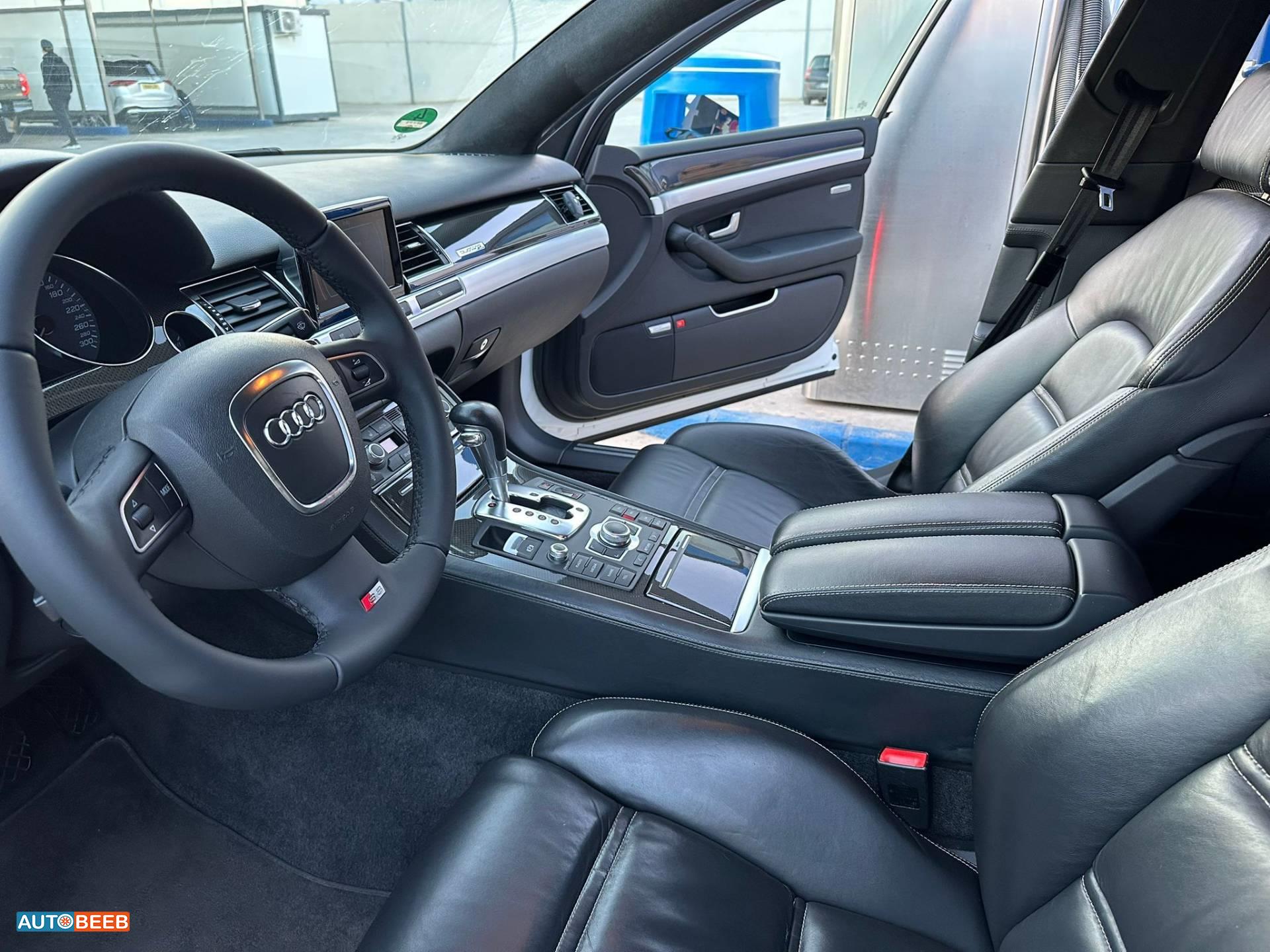Audi S8 2008