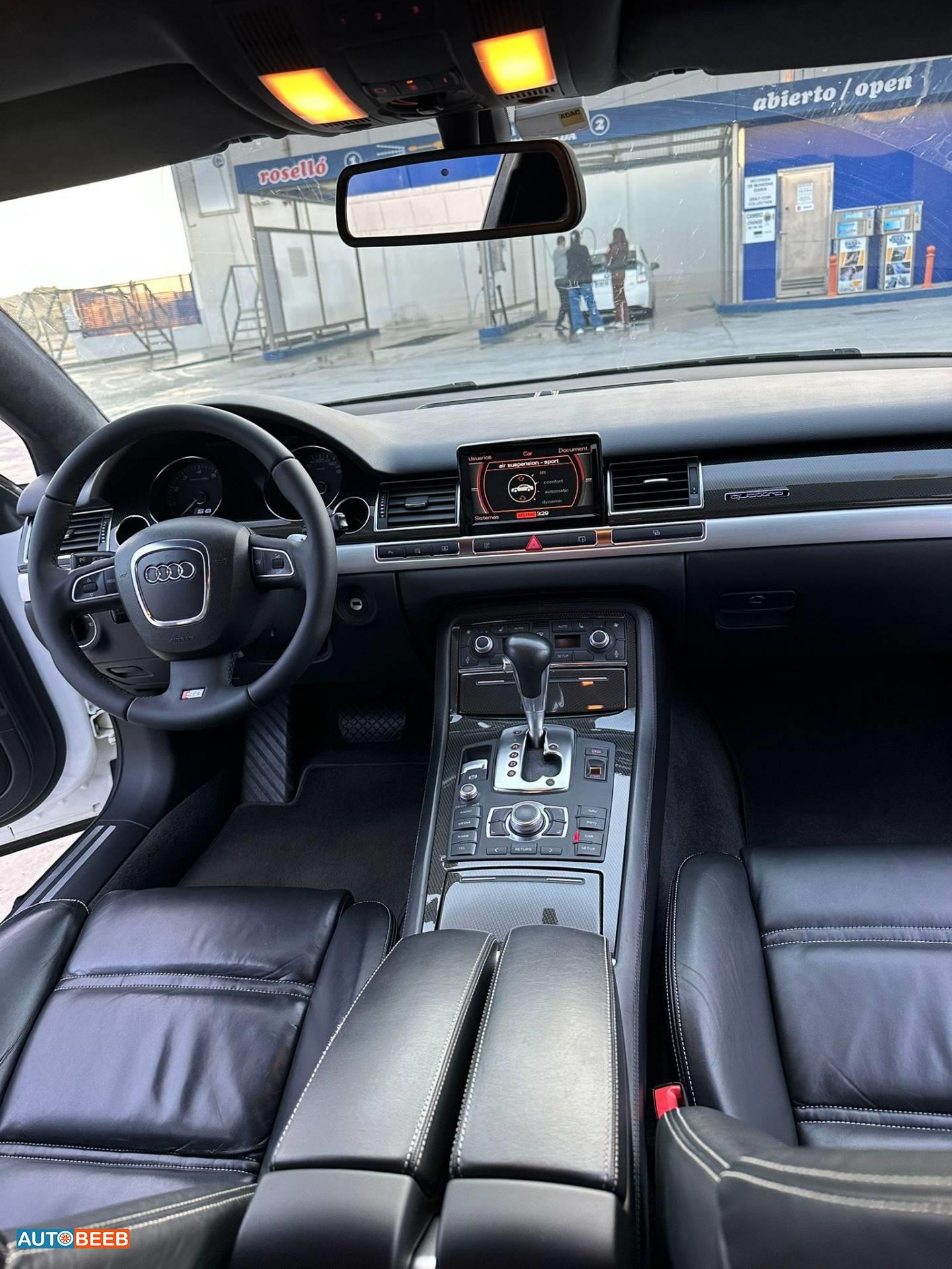 Audi S8 2008