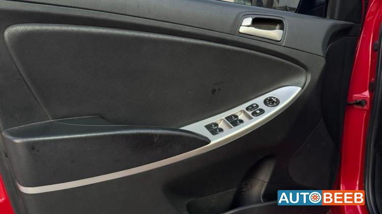 Hyundai Accent 2014