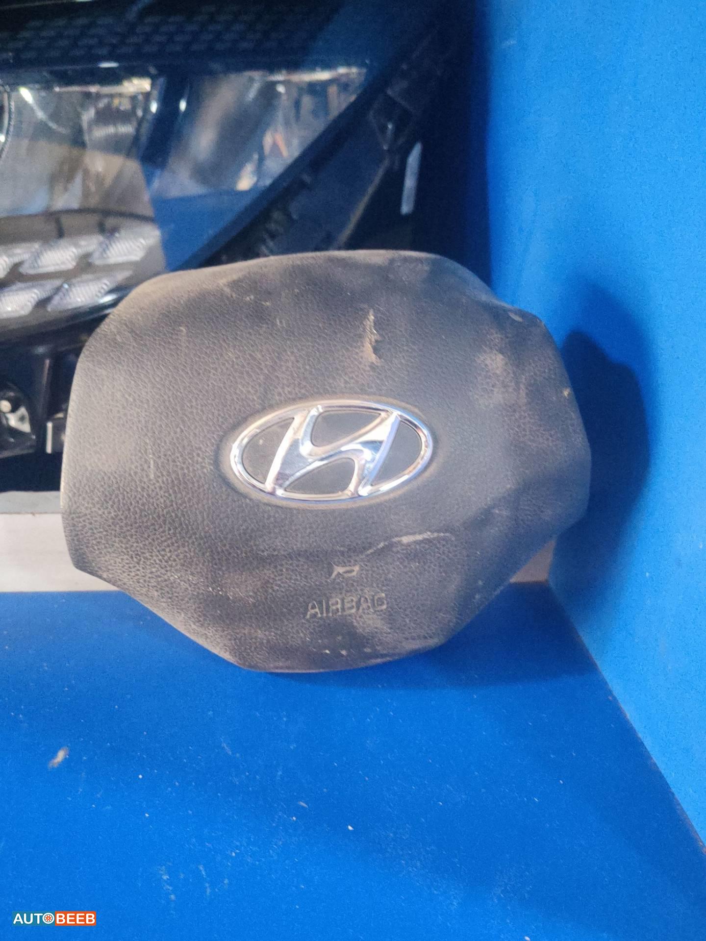 Cabin  Steering Wheel Hyundai kona