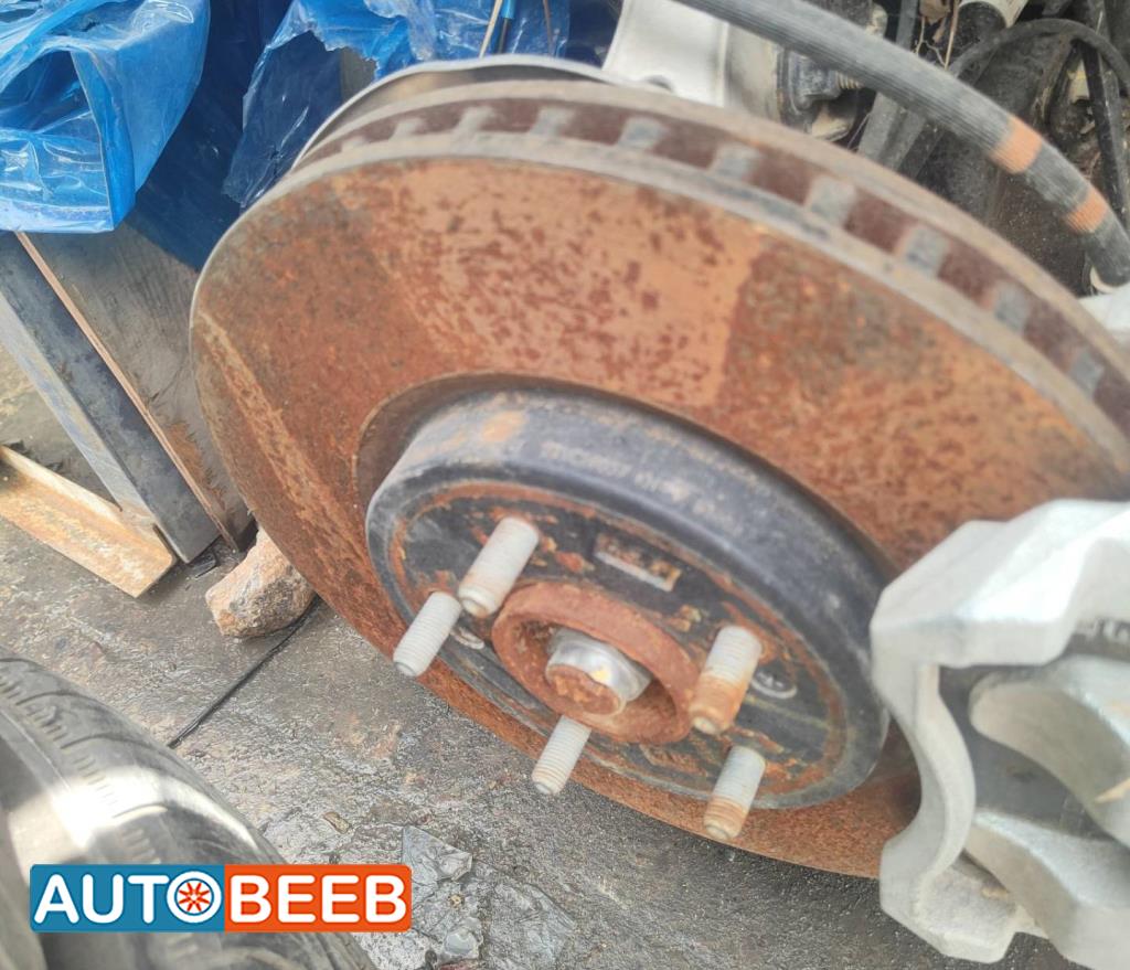 هب عجل امامي هيونداي ايونيك 5 2022 2023