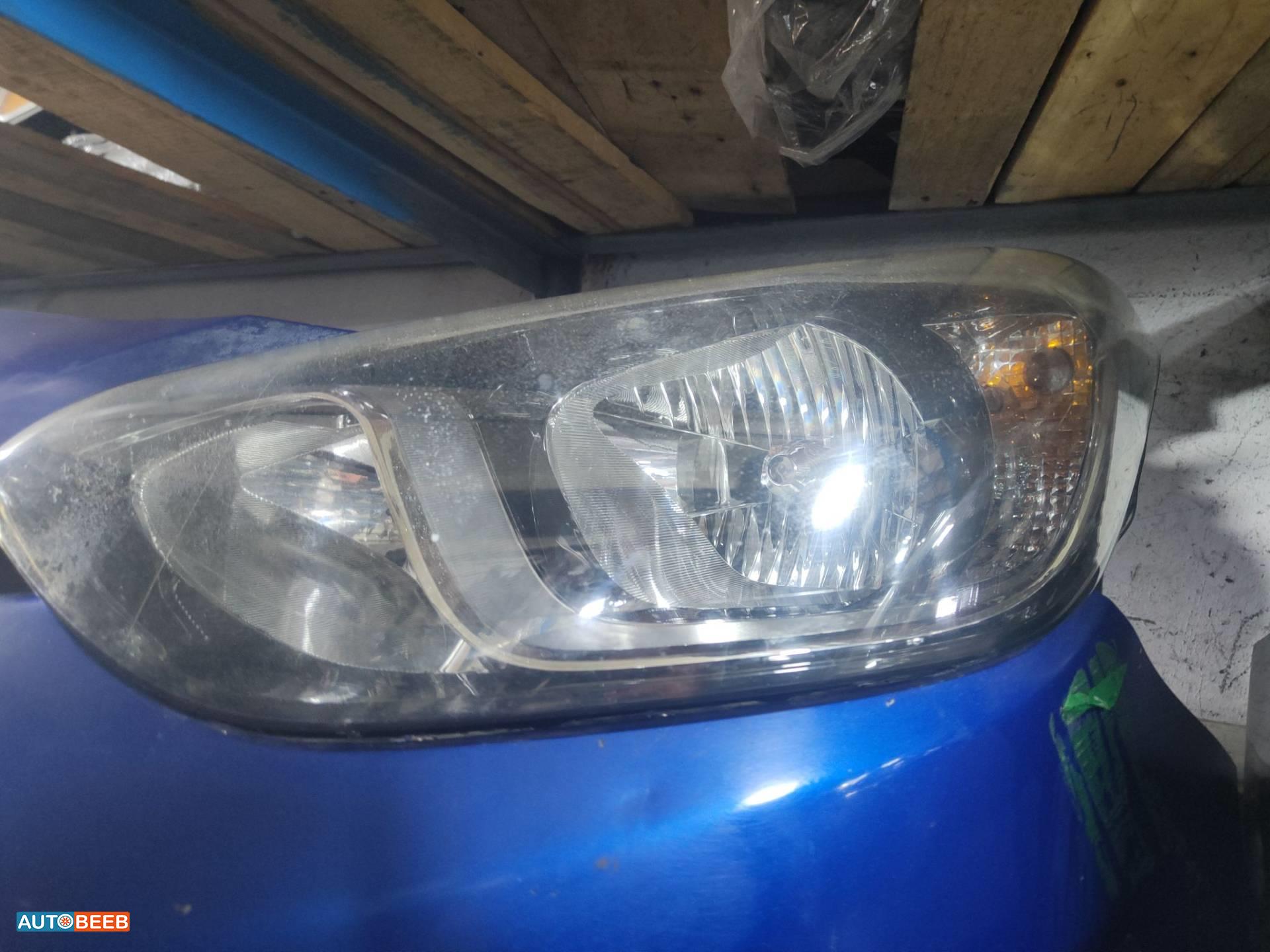 Lights Front light Hyundai i20