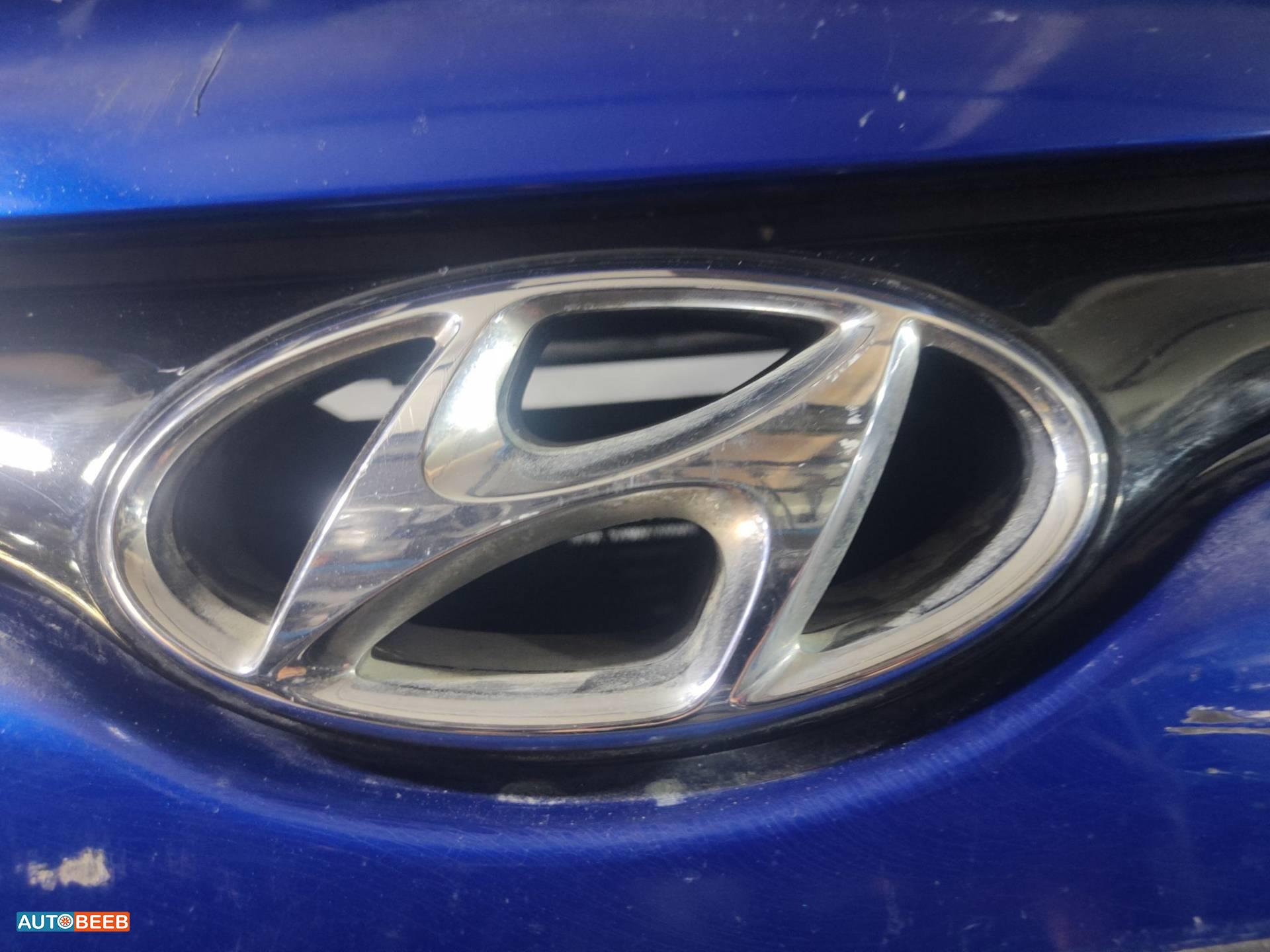 Body  Emblems Hyundai i20