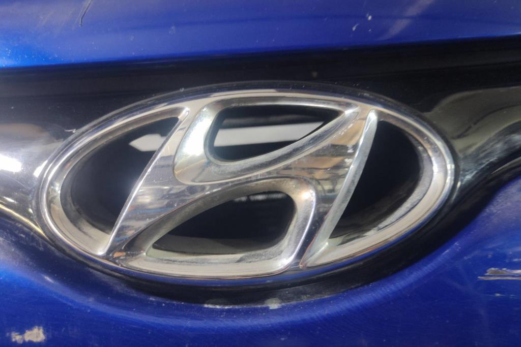 Body  Emblems Hyundai i20