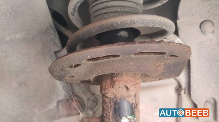 صنوبرص أمامي فورد فوكس 2010 2011 2012 