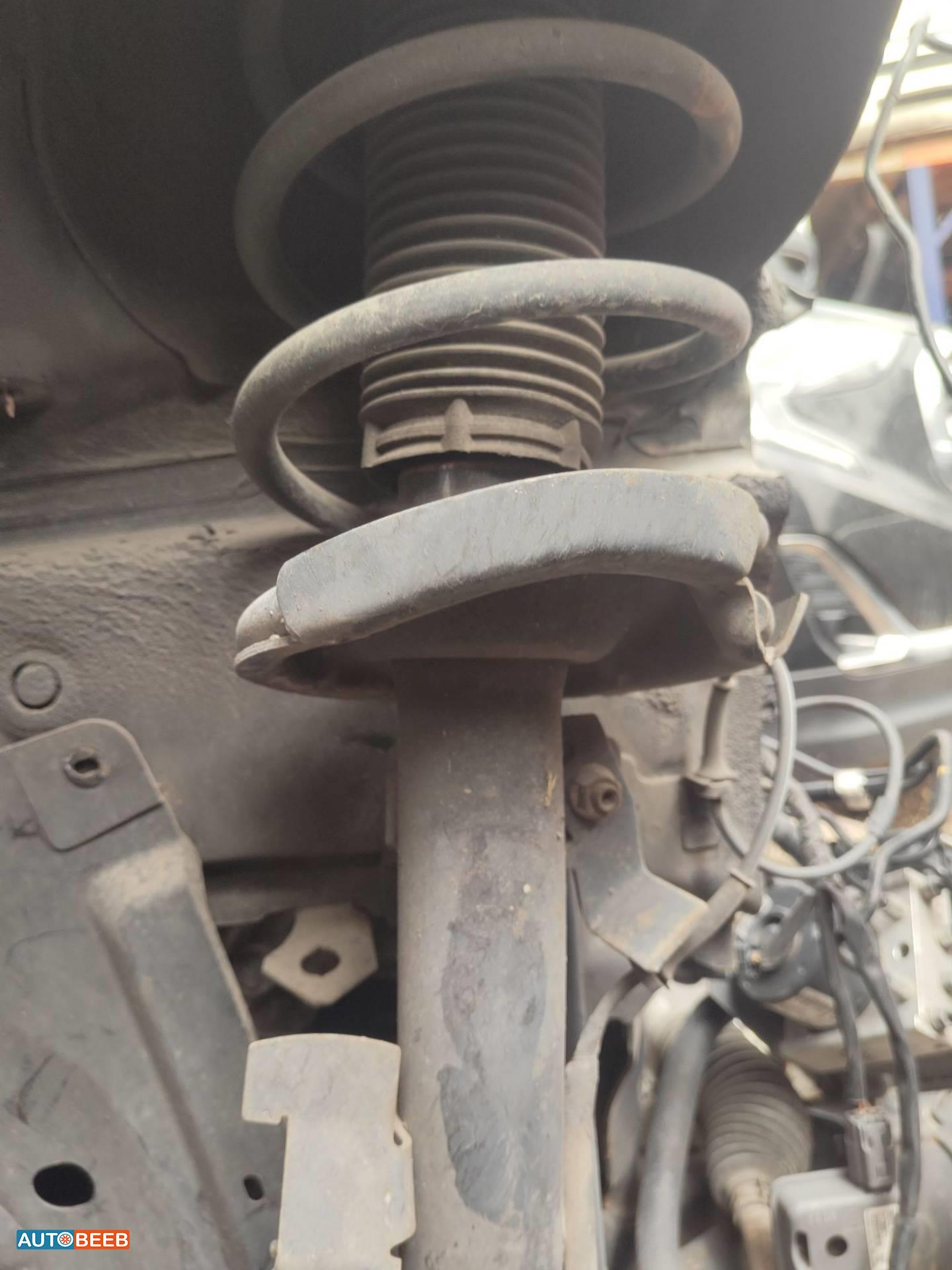  Shock Absorber Mazda 3