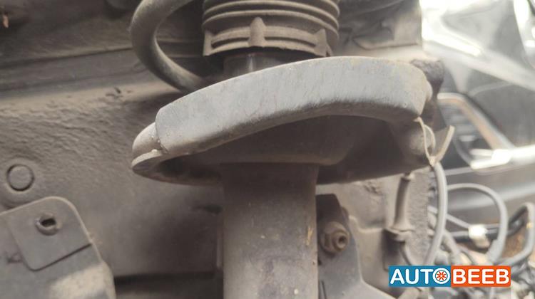  Shock Absorber Mazda 3