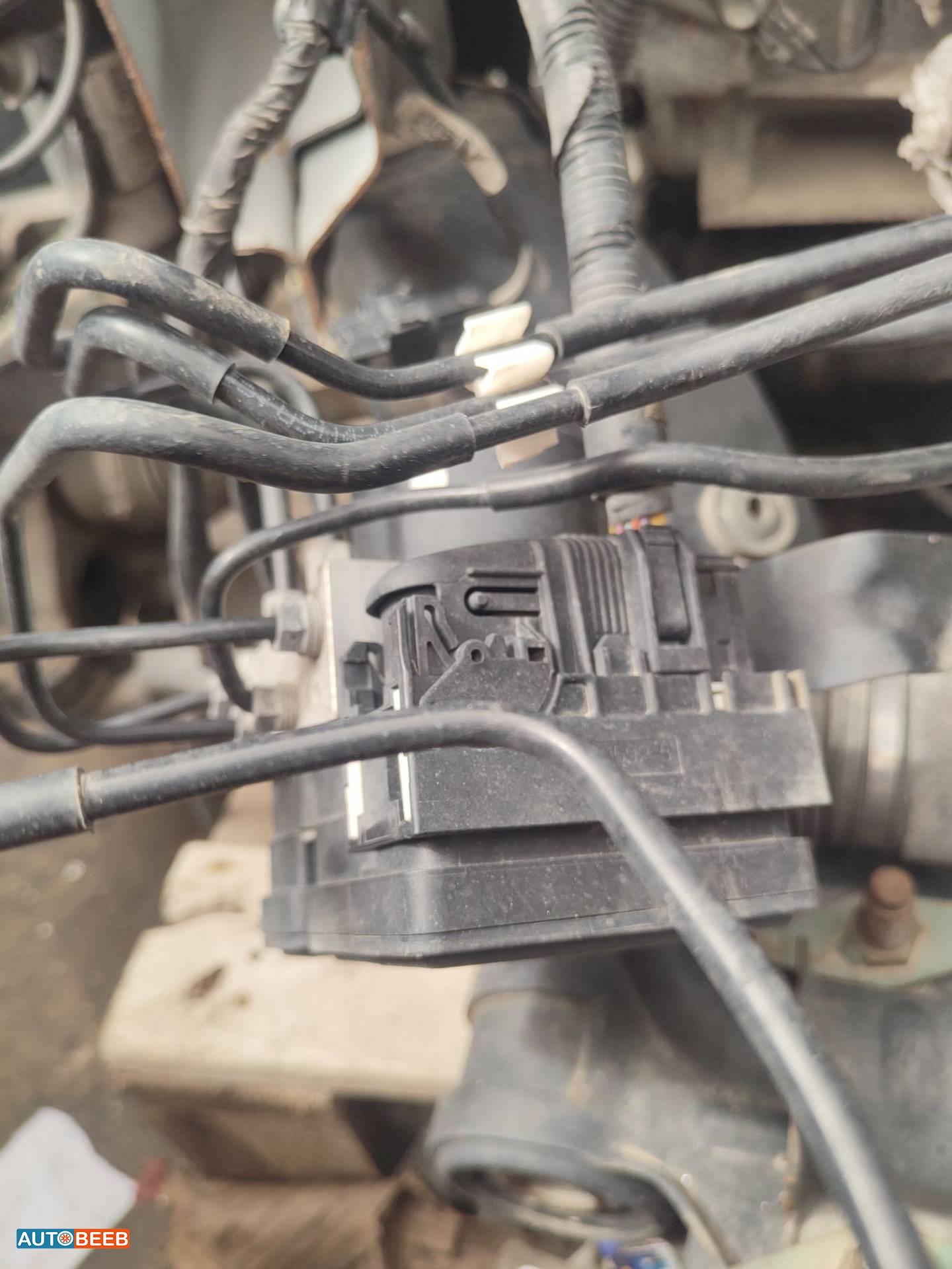 Abs مازدا 3 2010 2011 2012 2013 2014