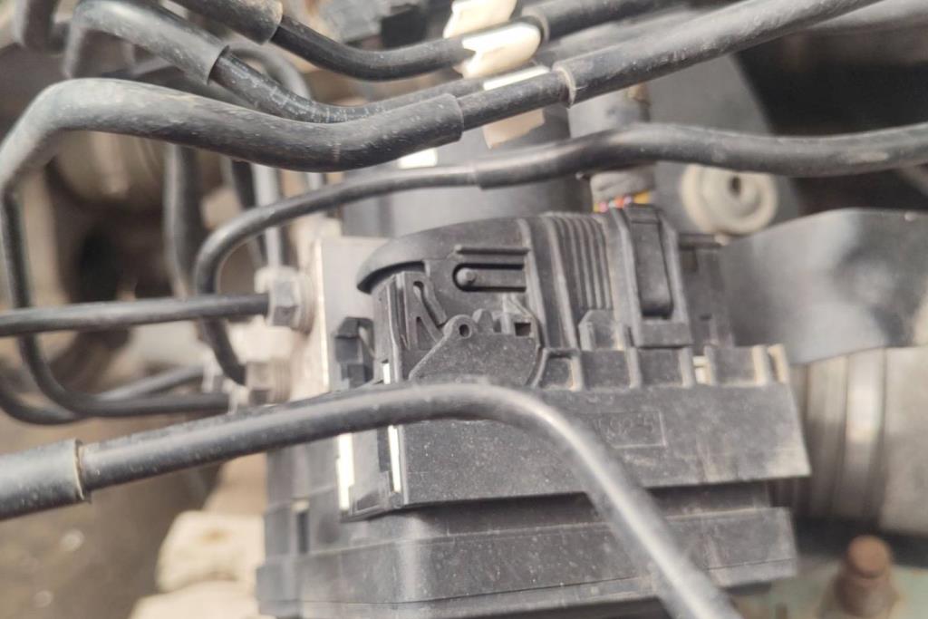 Abs مازدا 3 2010 2011 2012 2013 2014