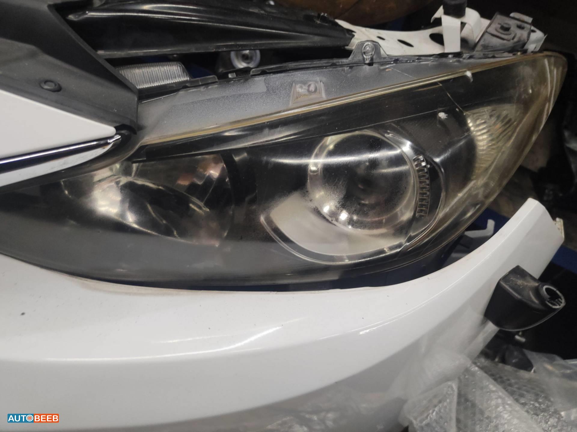 Lights Front light Mazda 3