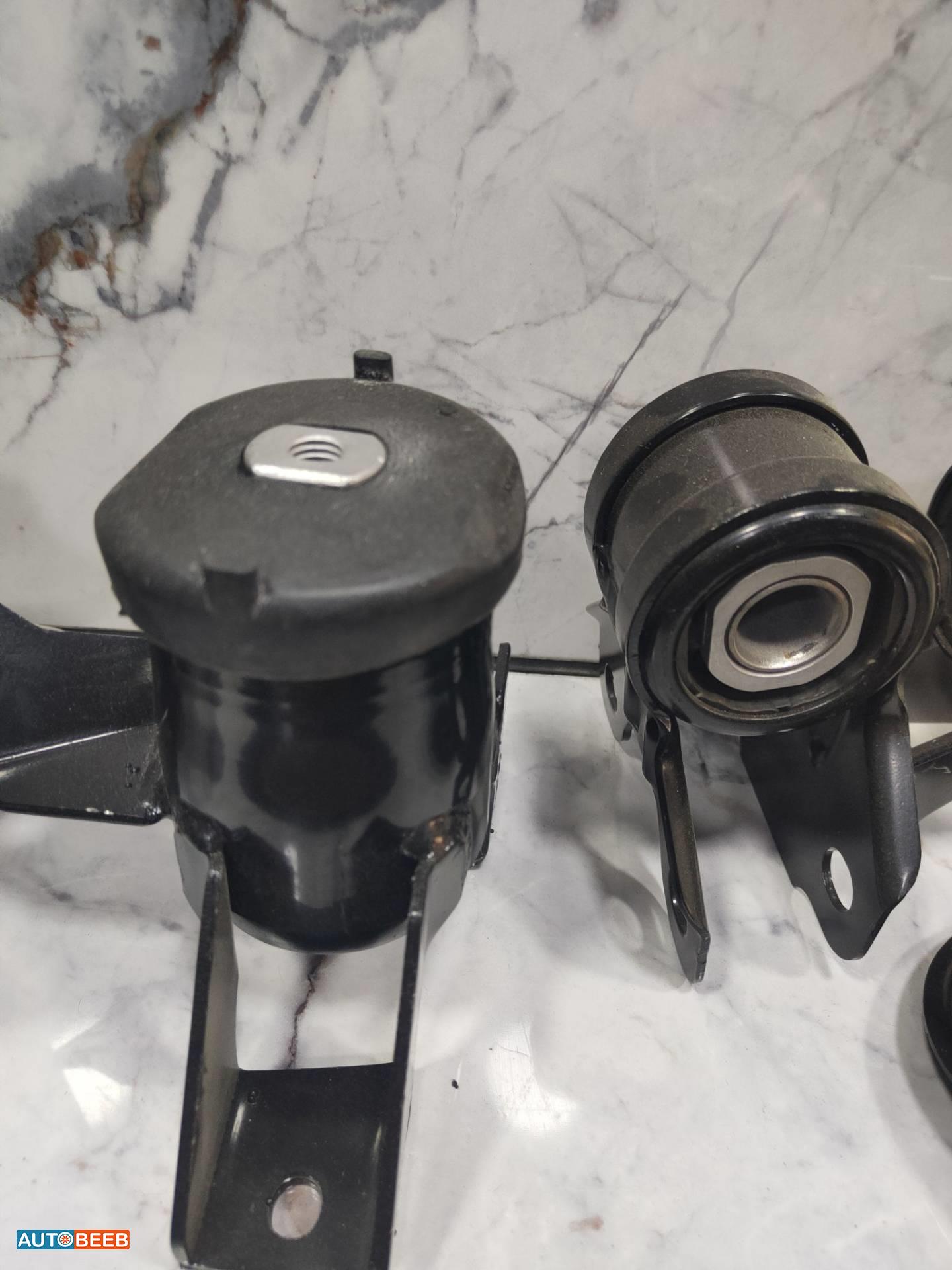 قاعده محرك علوية فورد فيوجن 2010 2011 2012