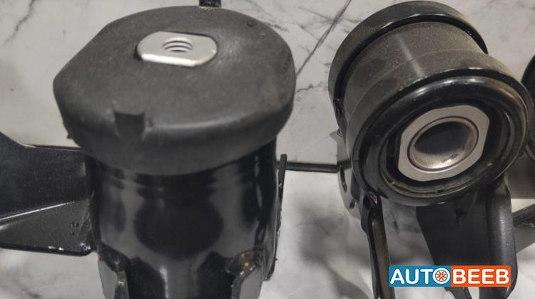 قاعده محرك علوية فورد فيوجن 2010 2011 2012