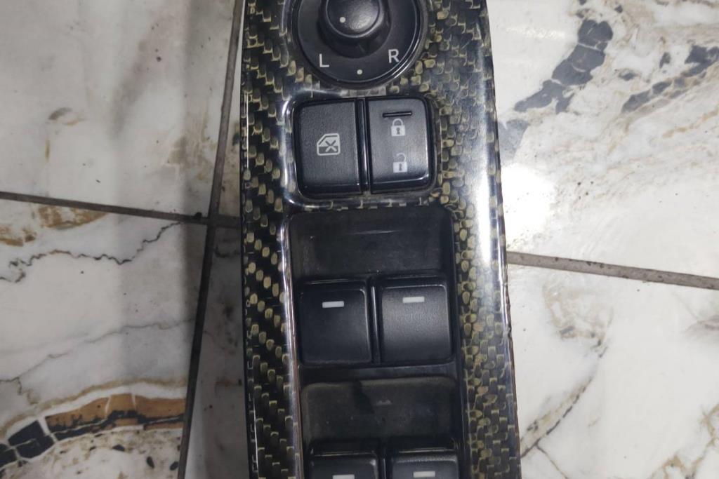 Cabin  Control buttons Mazda 6