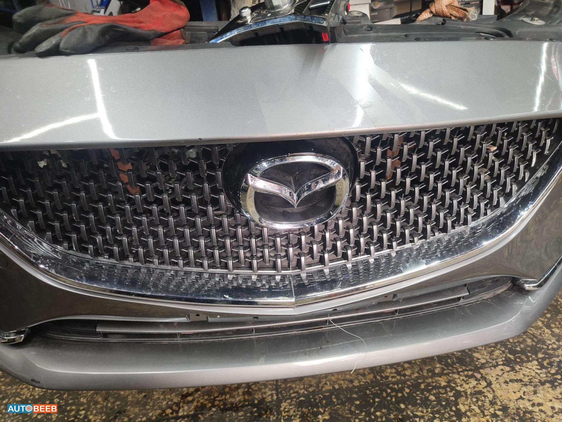 Body  Grilles Mazda 6